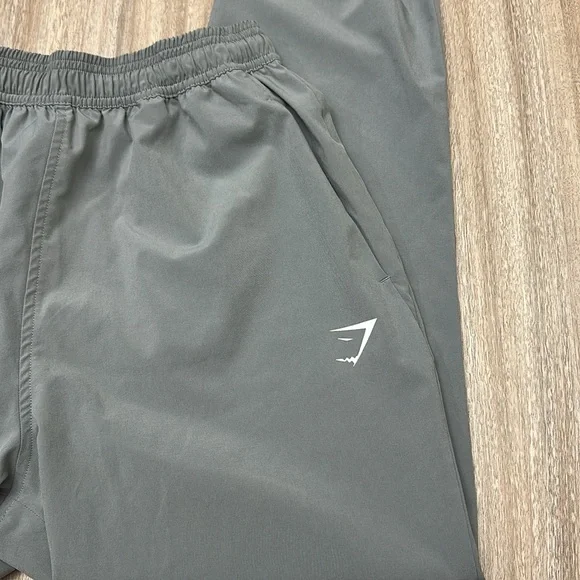 Gymshark training woven joggers women’s size extra small light gray color - Picture 6 of 15
